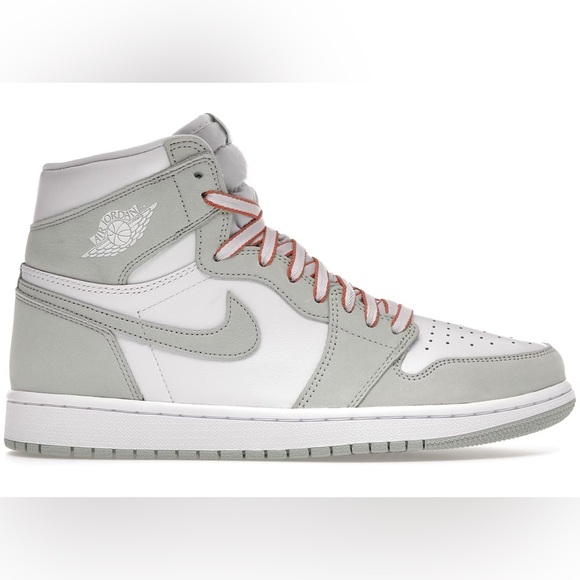 Nike Jordan 1 - Picture 1 of 14